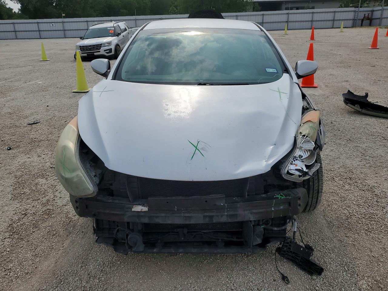 2013 HYUNDAI ELANTRA GLS photo 9