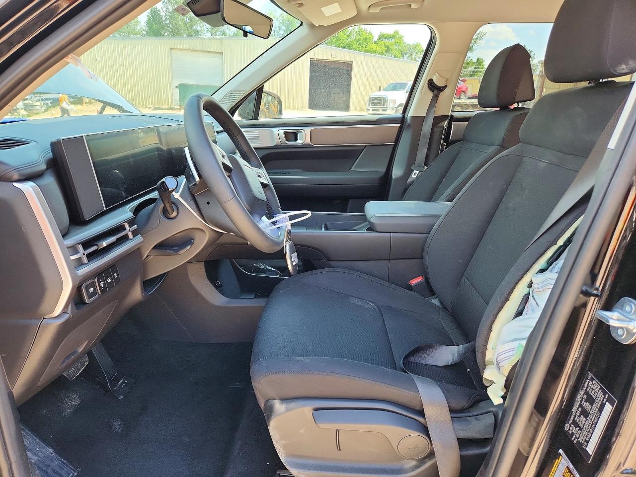 2026 HYUNDAI SANTA FE SE photo 16