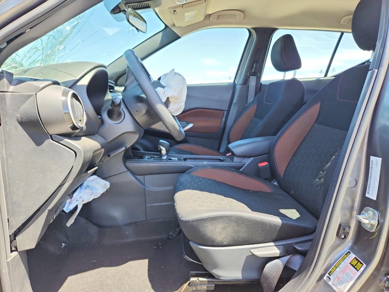 2023 NISSAN KICKS SR photo 13