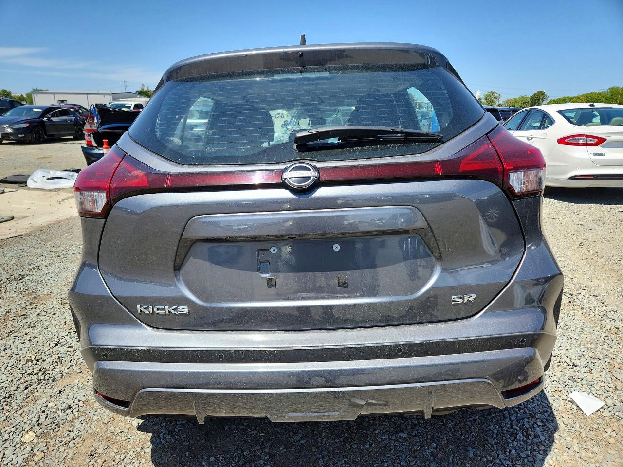 2023 NISSAN KICKS SR photo 11