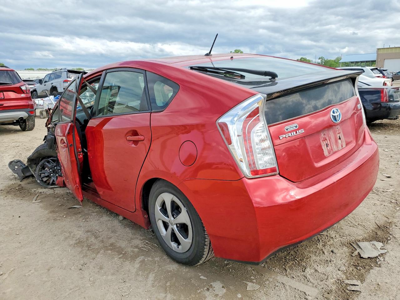 2013 TOYOTA PRIUS TWO photo 3