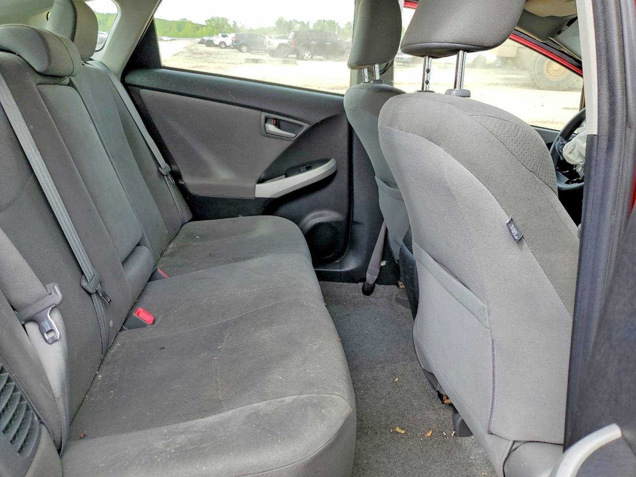 2013 TOYOTA PRIUS TWO photo 19
