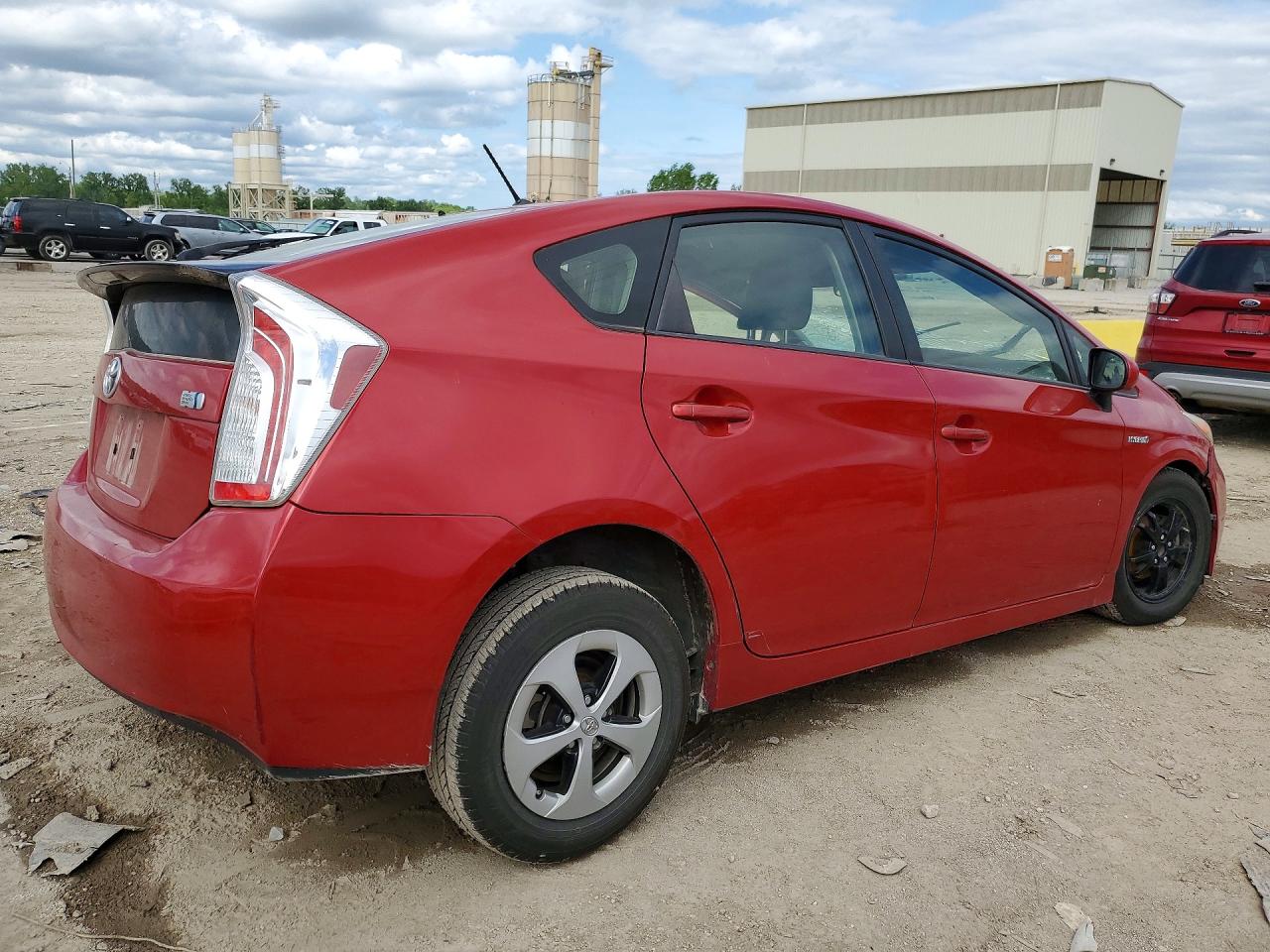 2013 TOYOTA PRIUS TWO photo 5