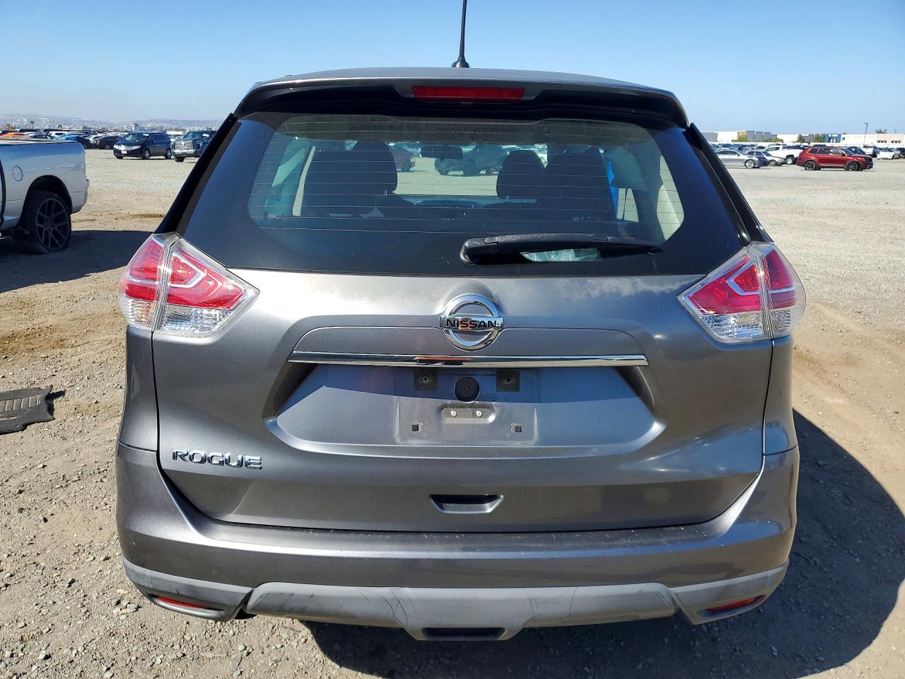 2016 NISSAN ROGUE S photo 16
