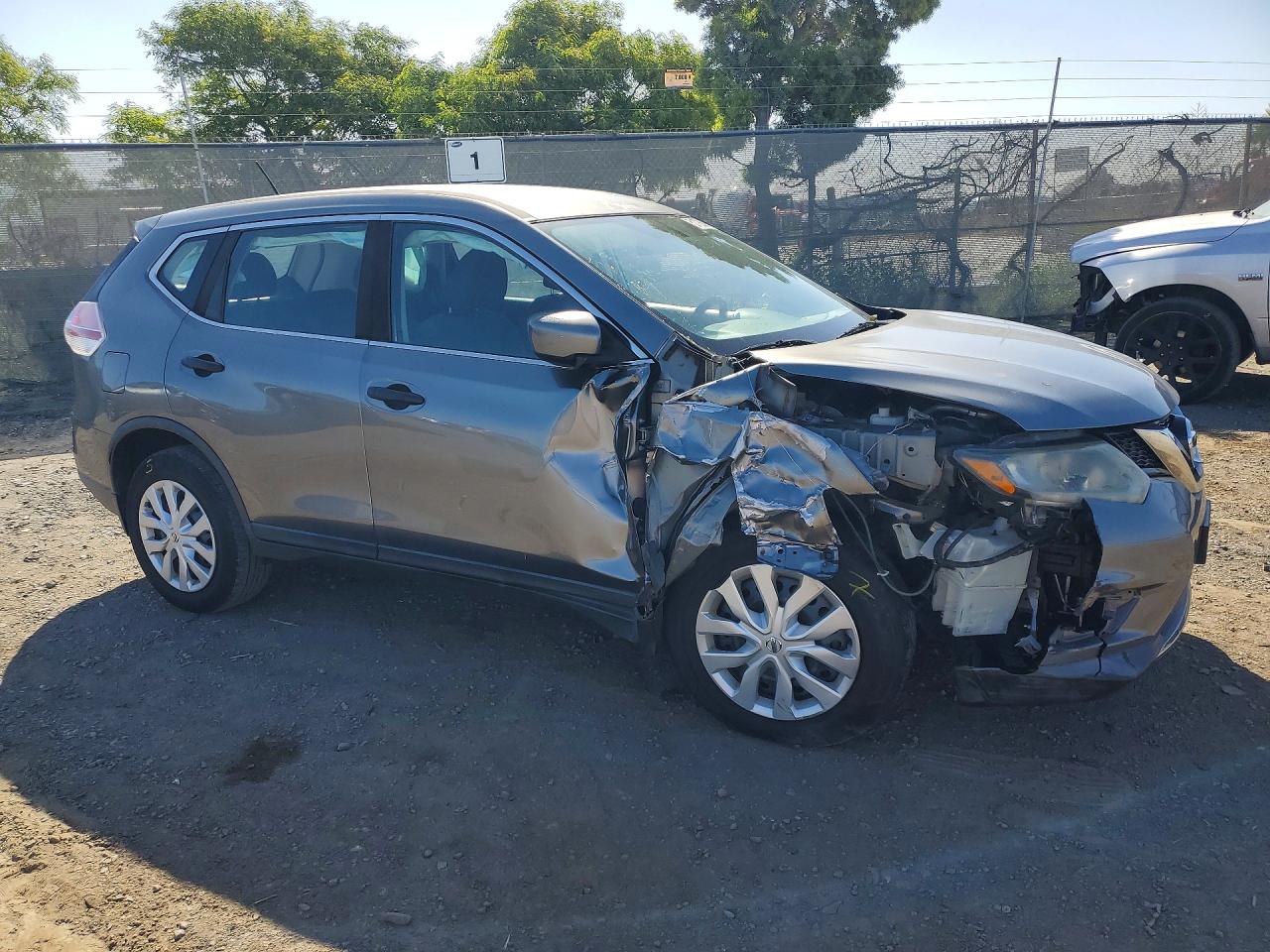 2016 NISSAN ROGUE S photo 10