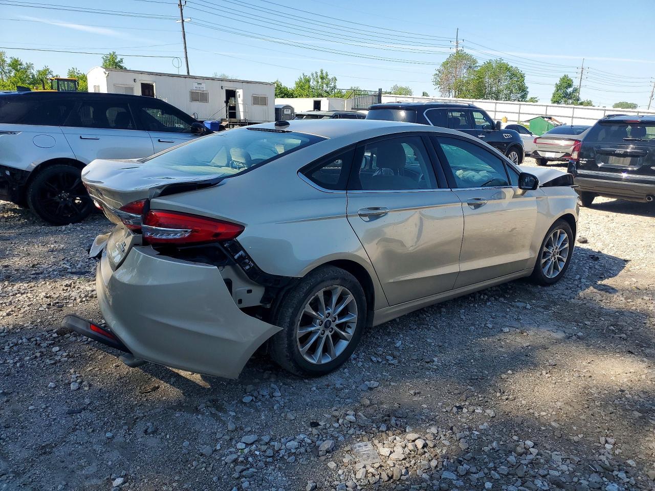 2017 FORD FUSION SE photo 5