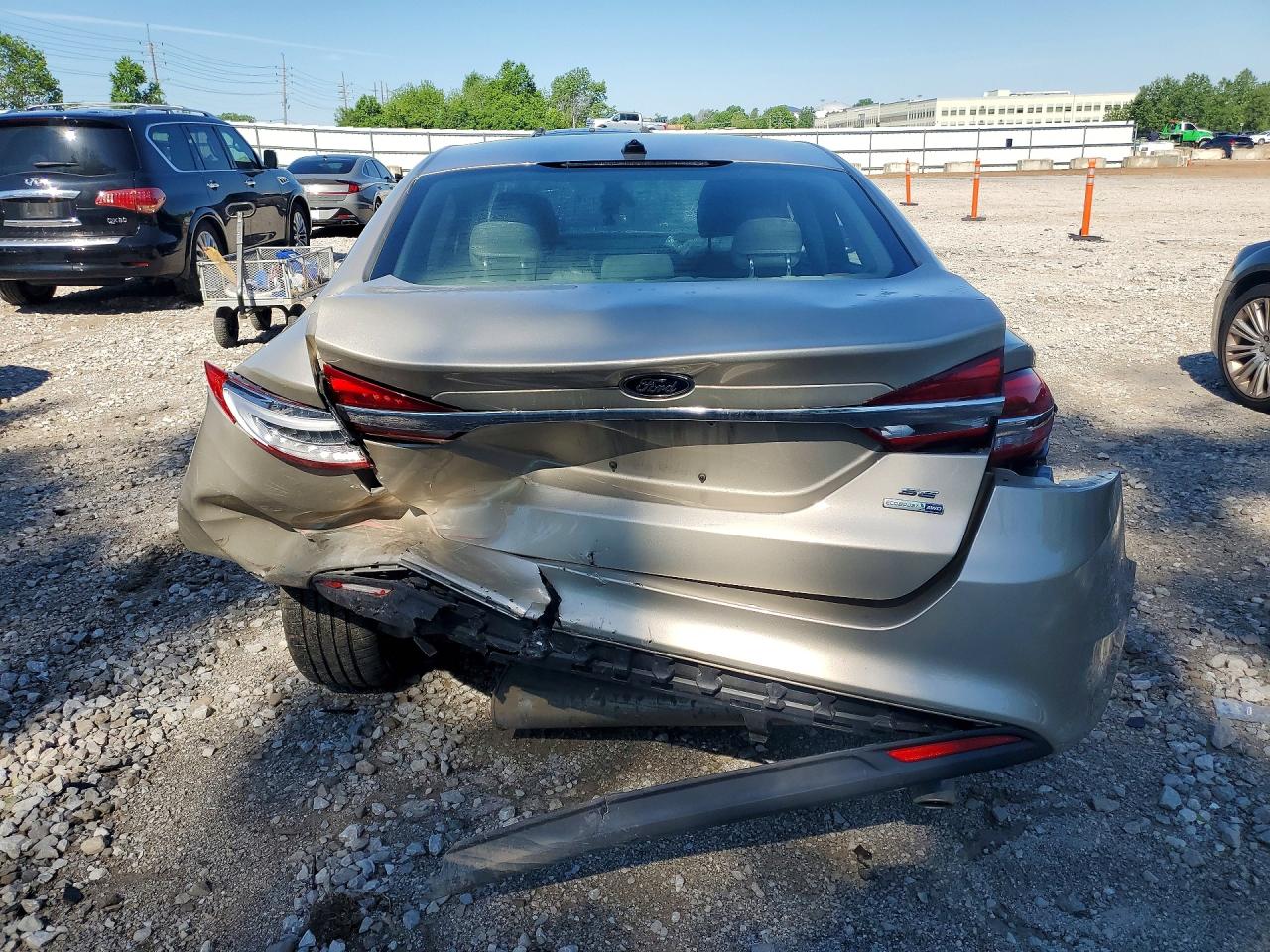 2017 FORD FUSION SE photo 11