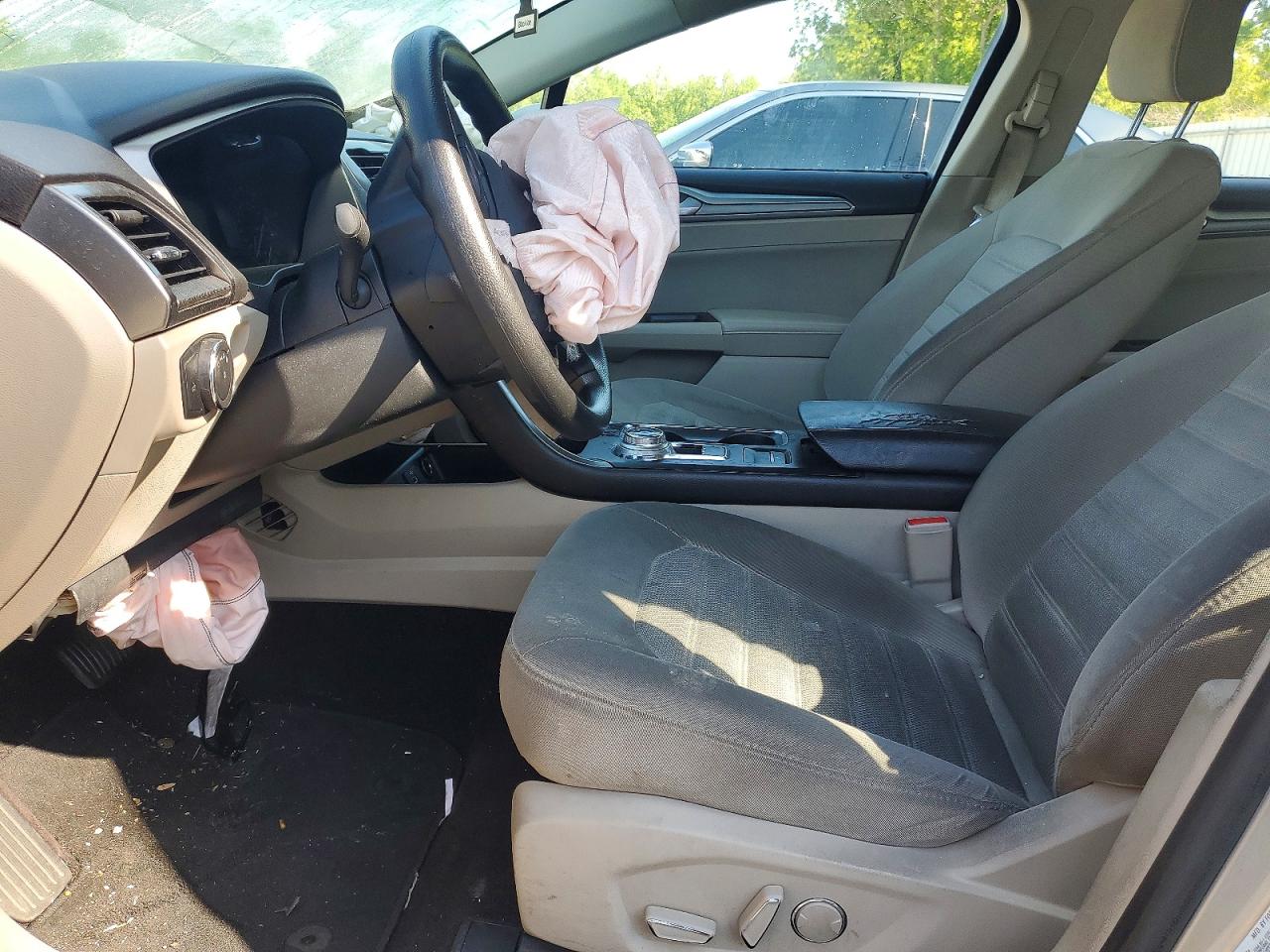 2017 FORD FUSION SE photo 13