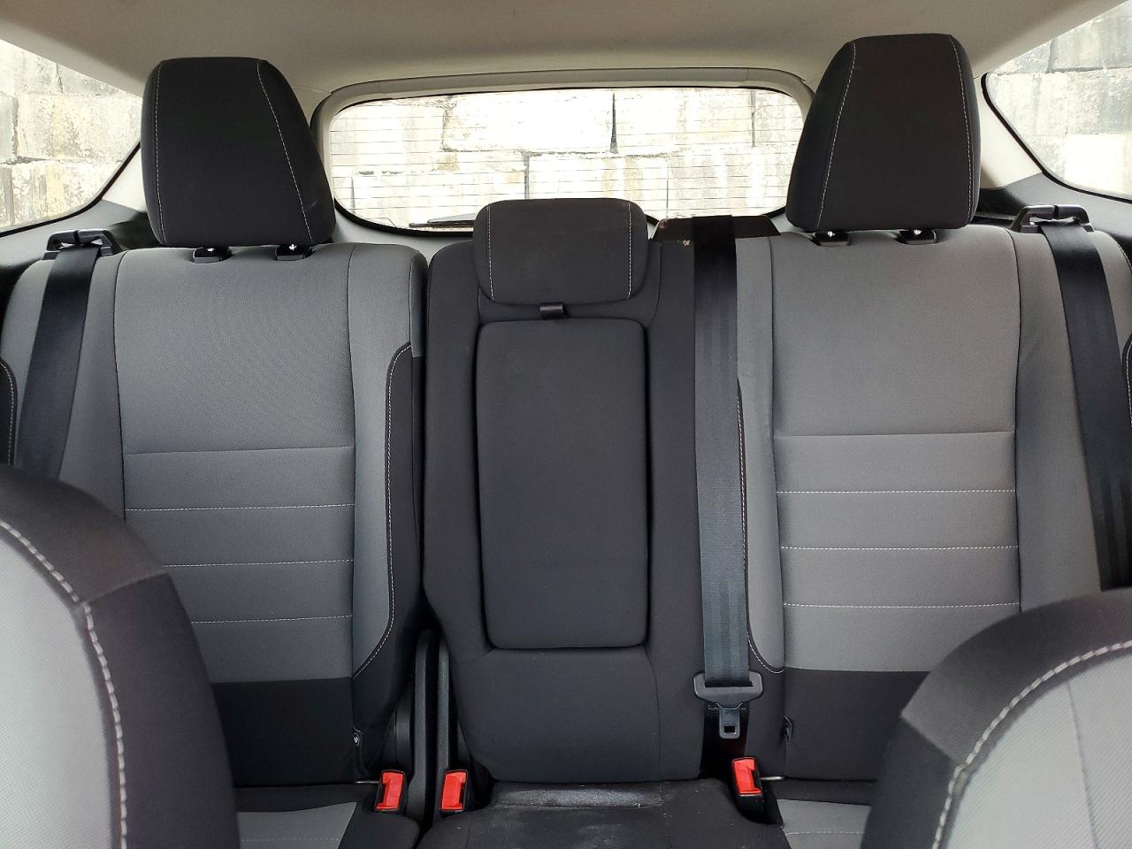2016 FORD ESCAPE SE photo 19