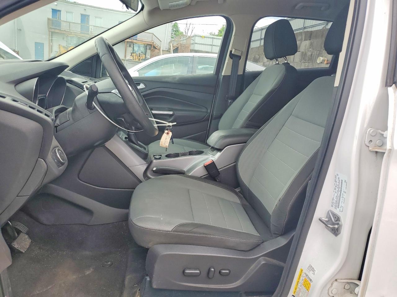 2016 FORD ESCAPE SE photo 13