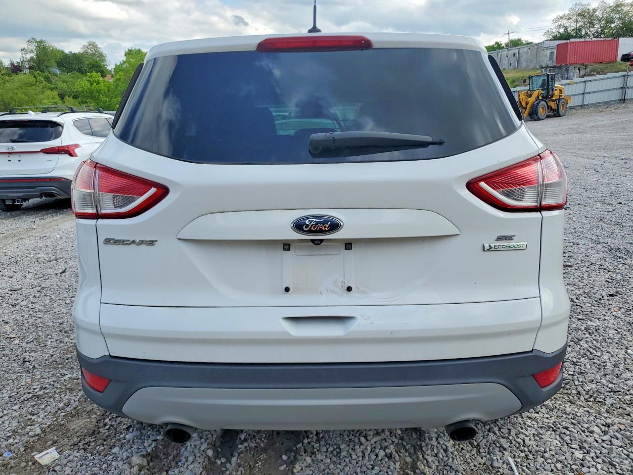 2016 FORD ESCAPE SE photo 11