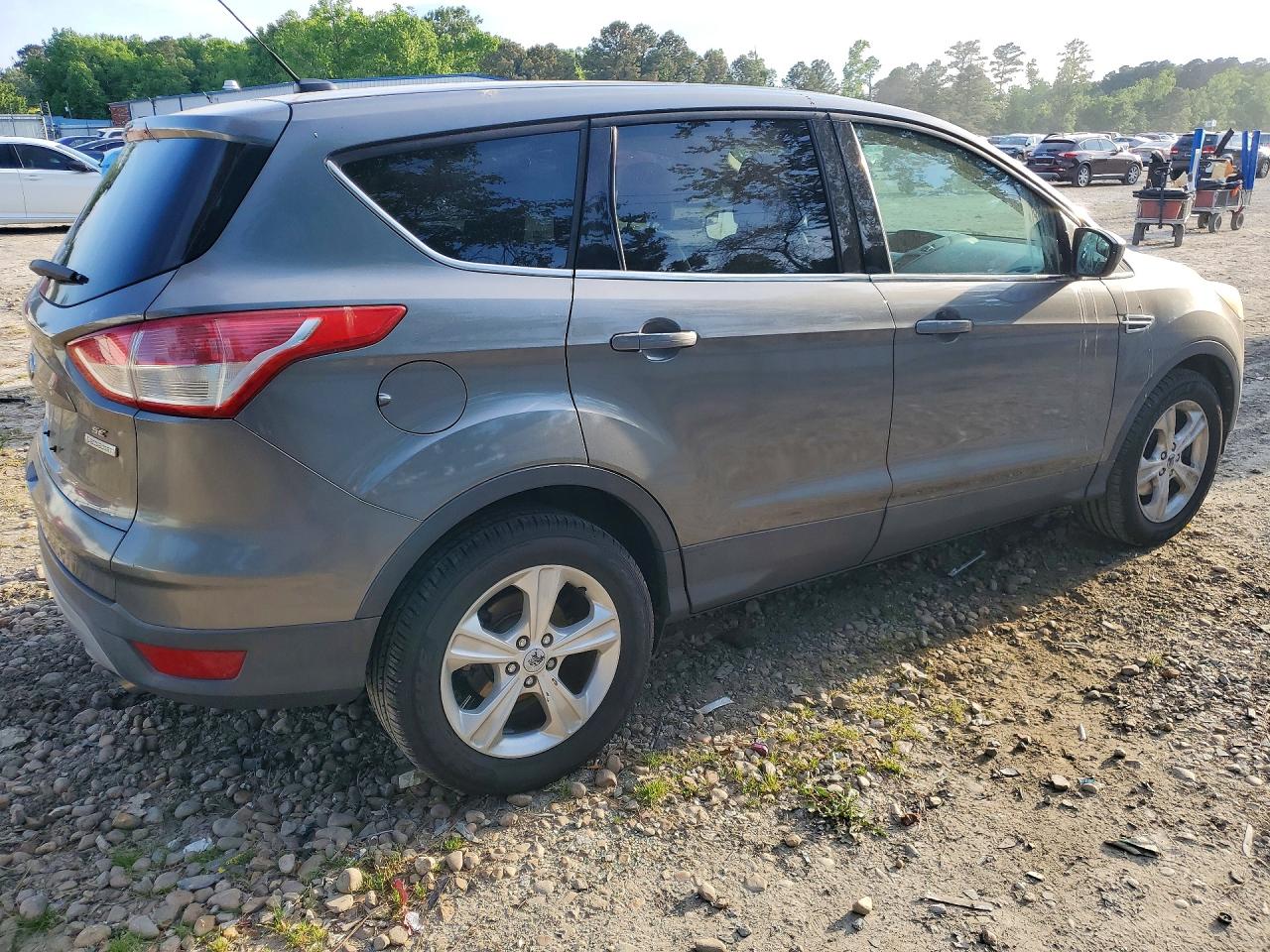 2014 FORD ESCAPE SE photo 5