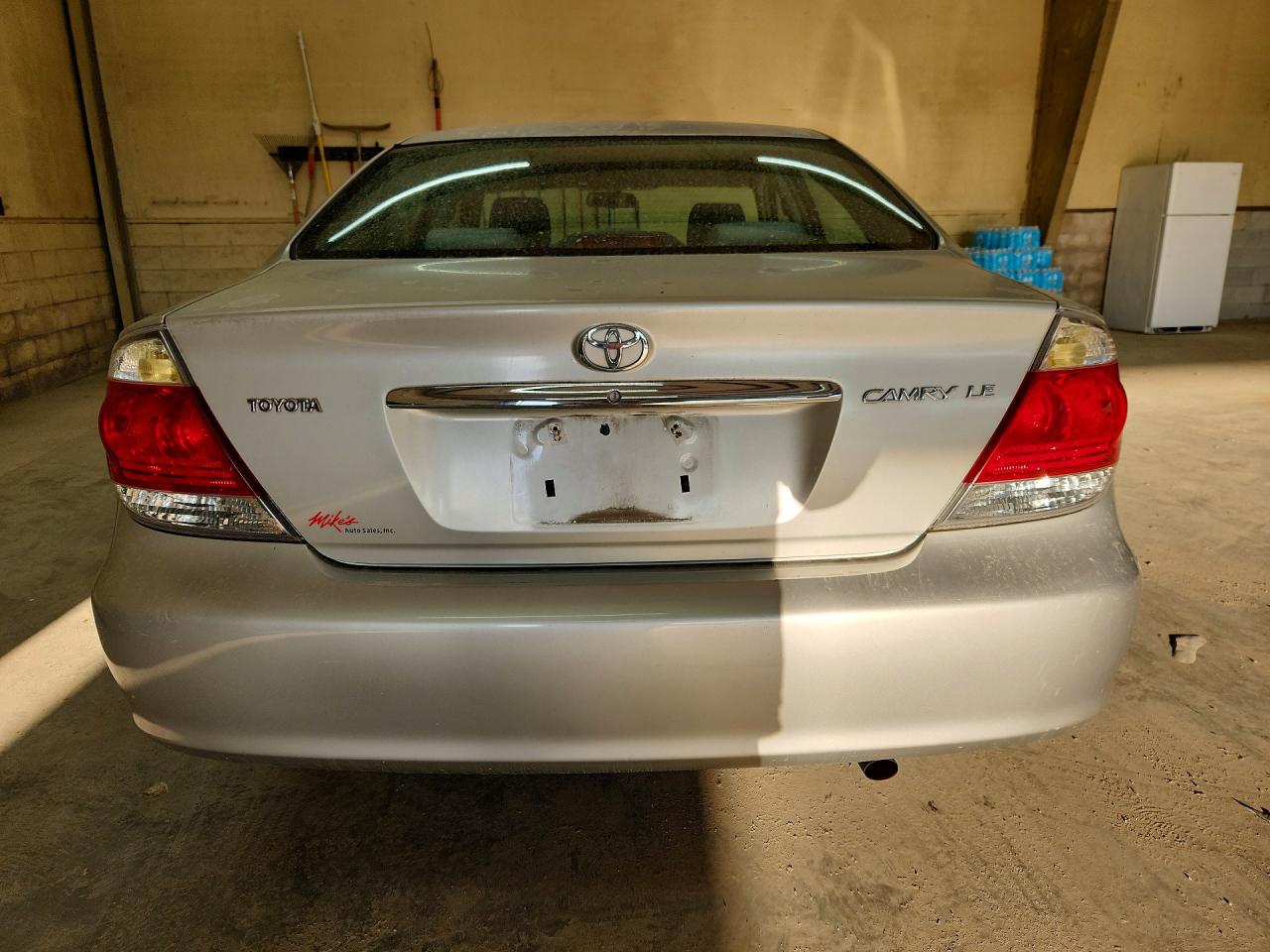 2005 TOYOTA CAMRY LE photo 11