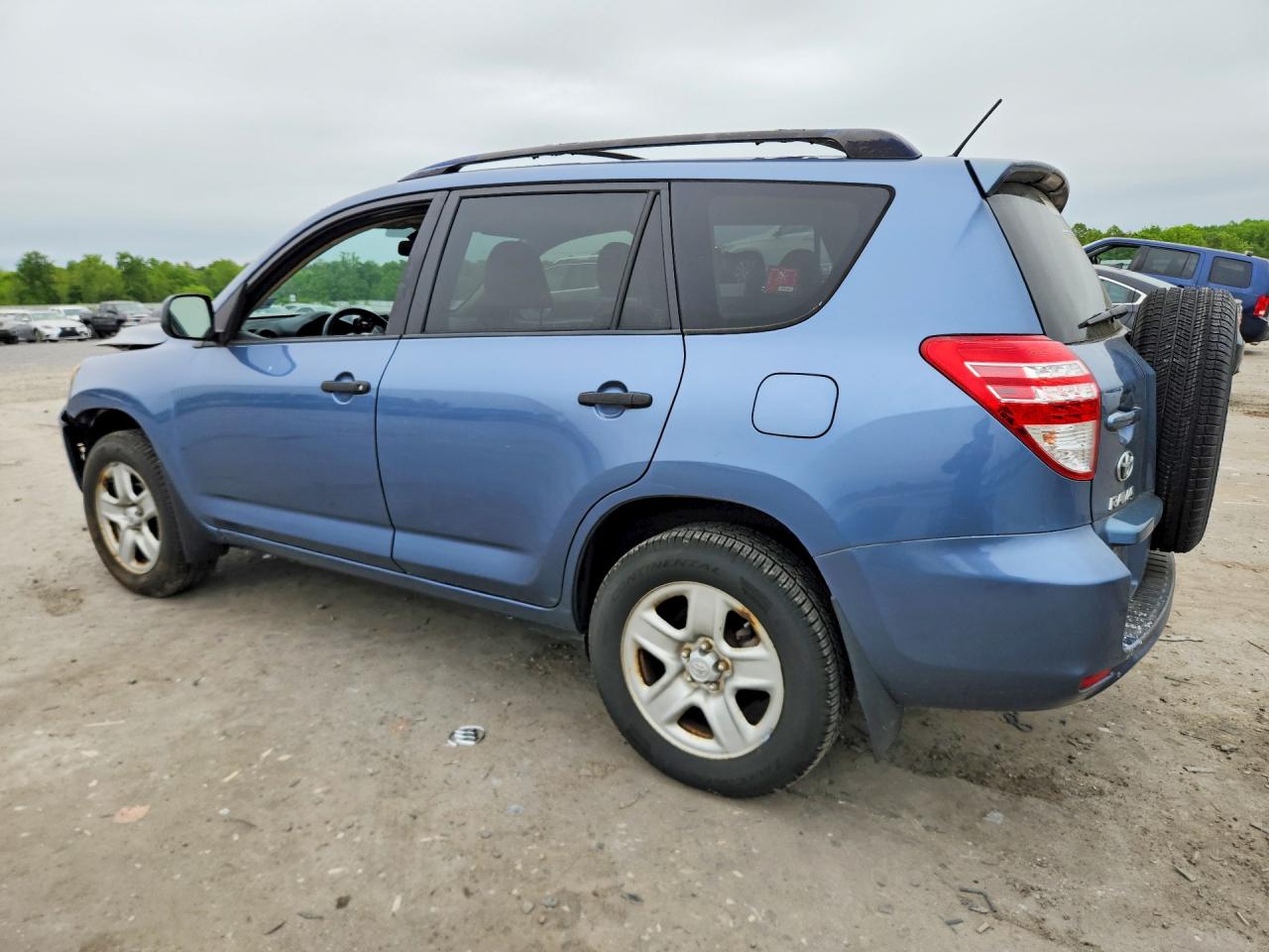2012 TOYOTA RAV4 BASE photo 3