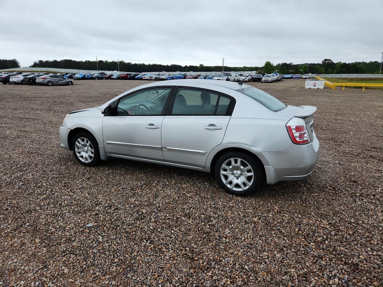 2011 NISSAN SENTRA 2.0 photo 2