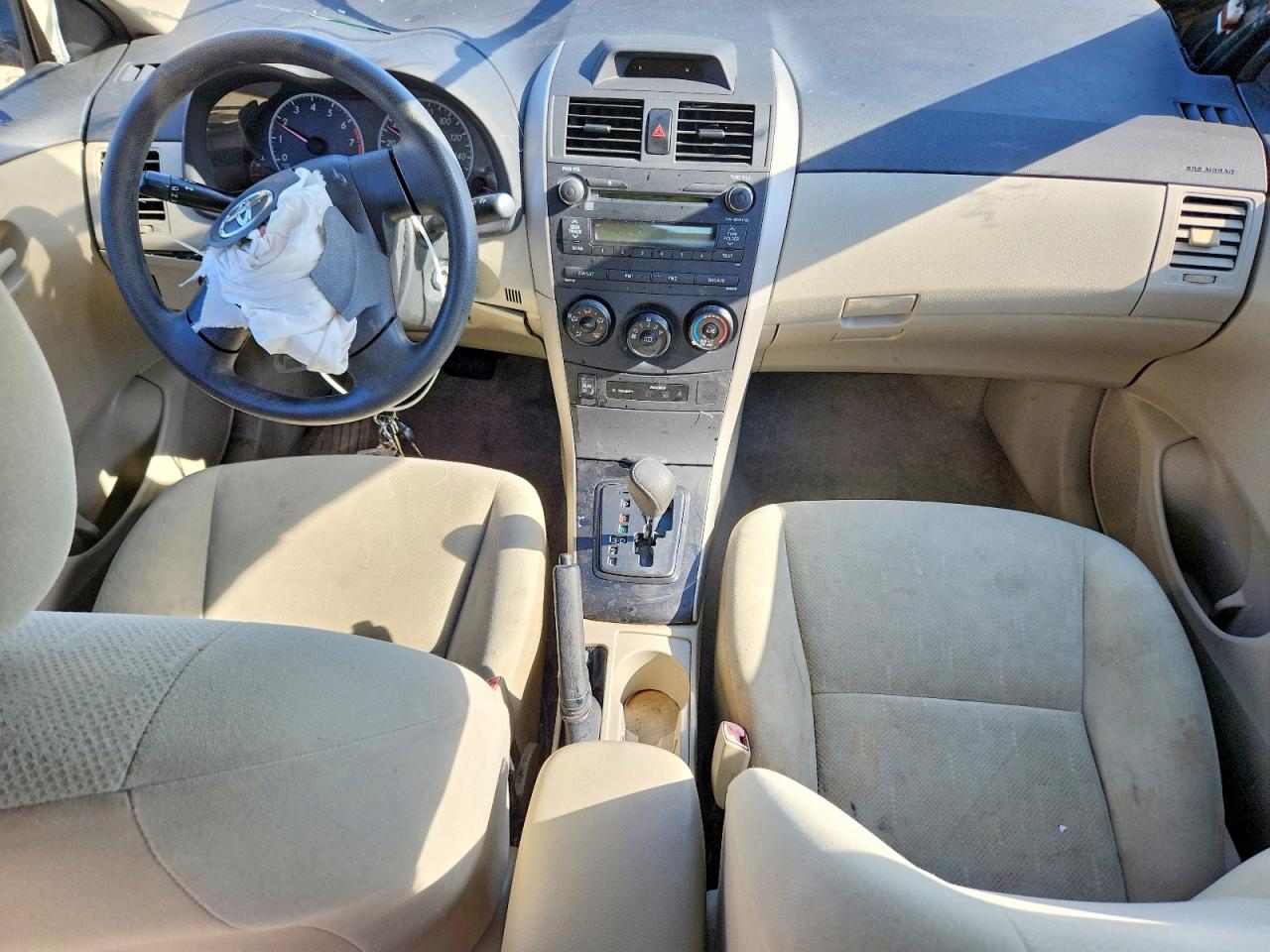 2012 TOYOTA COROLLA L photo 8