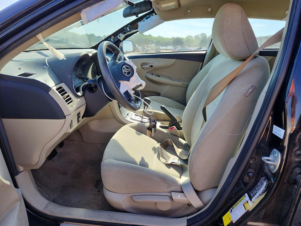 2012 TOYOTA COROLLA L photo 7