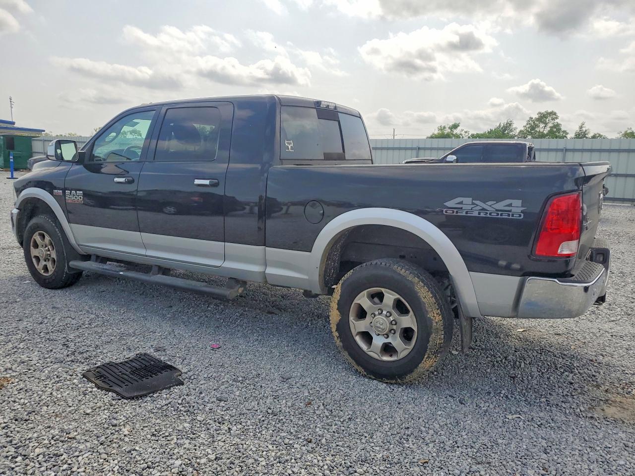 2018 RAM 2500 SLT photo 3