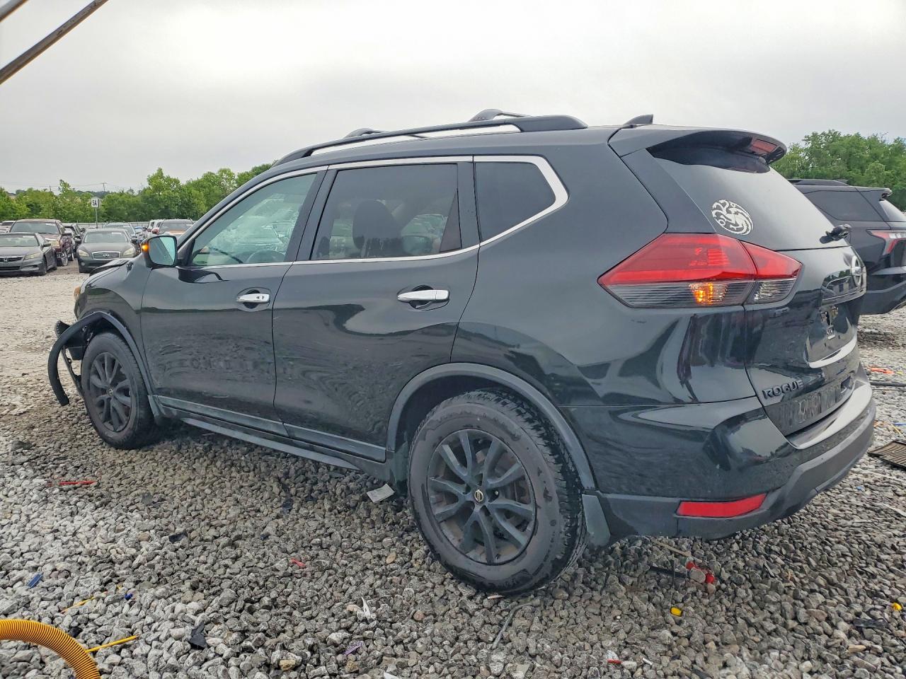 2018 NISSAN ROGUE SV photo 4