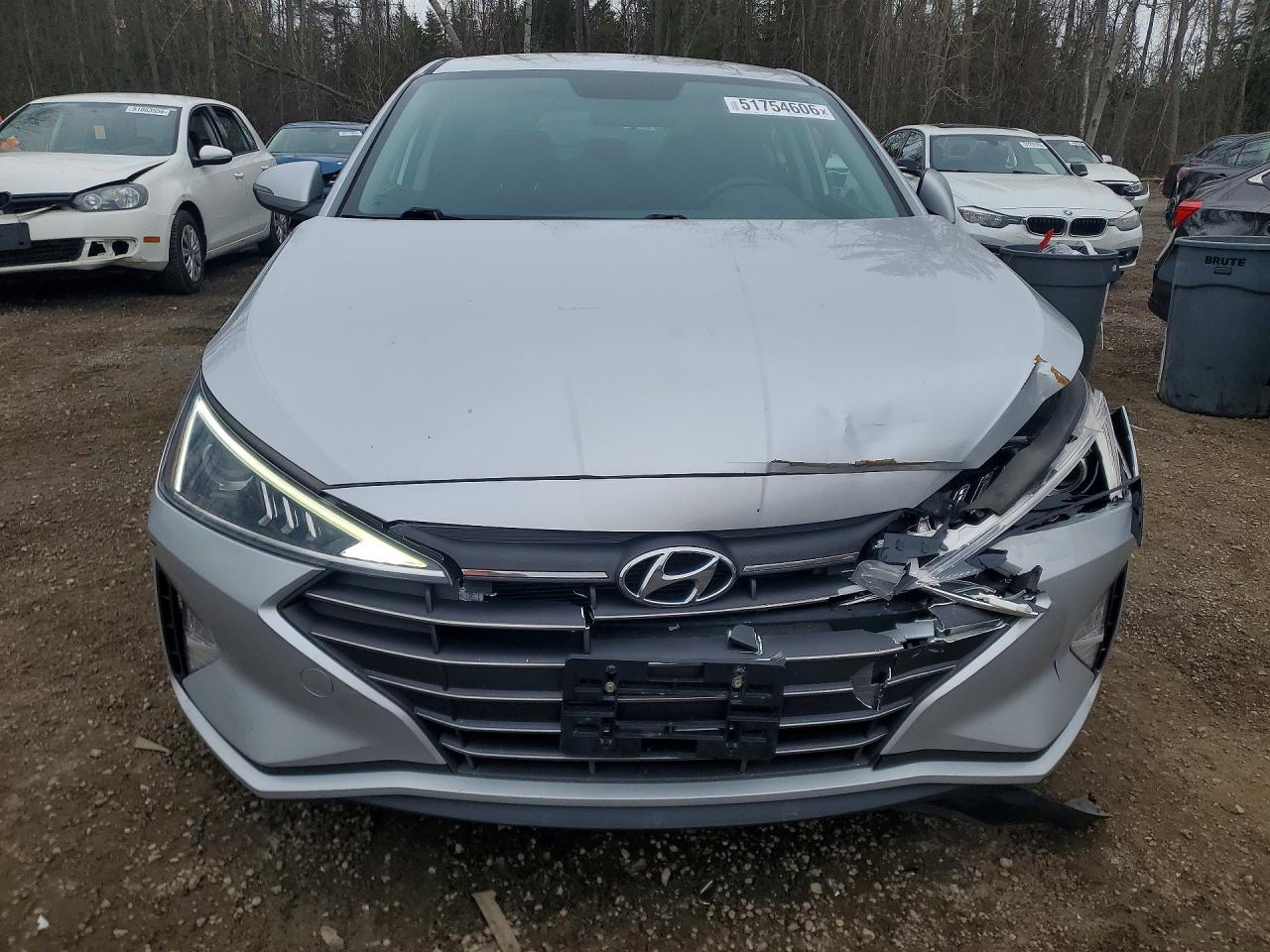 2019 HYUNDAI ELANTRA SE photo 13