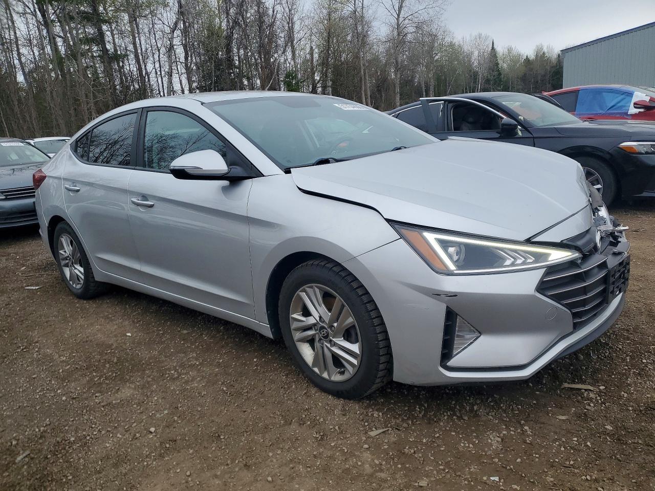2019 HYUNDAI ELANTRA SE photo 10
