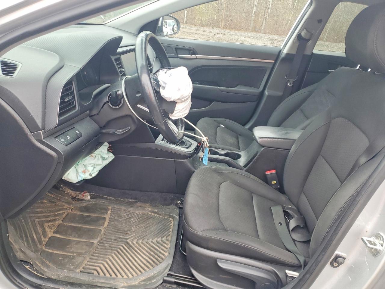 2019 HYUNDAI ELANTRA SE photo 19