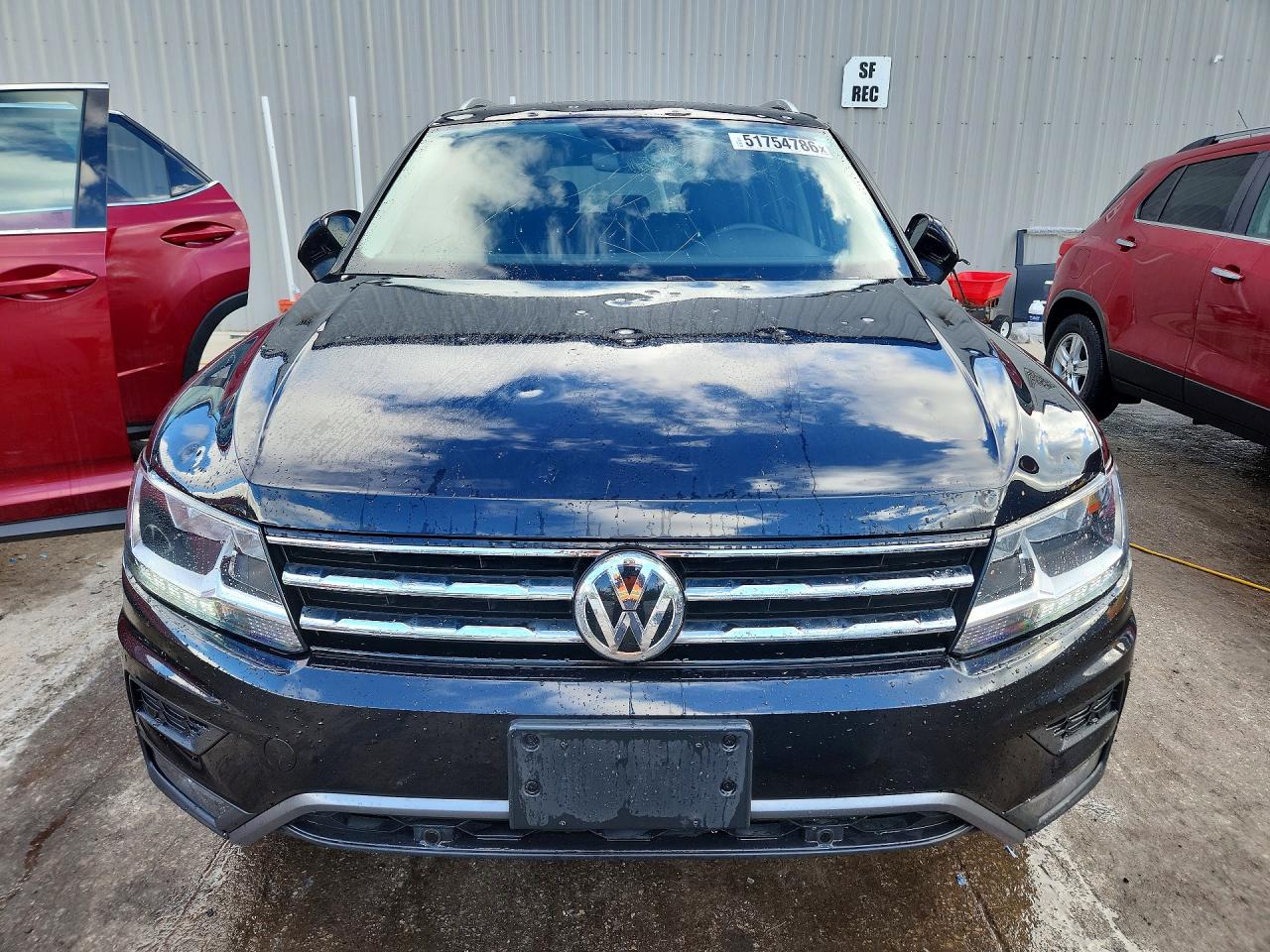 2021 VOLKSWAGEN TIGUAN SE photo 9