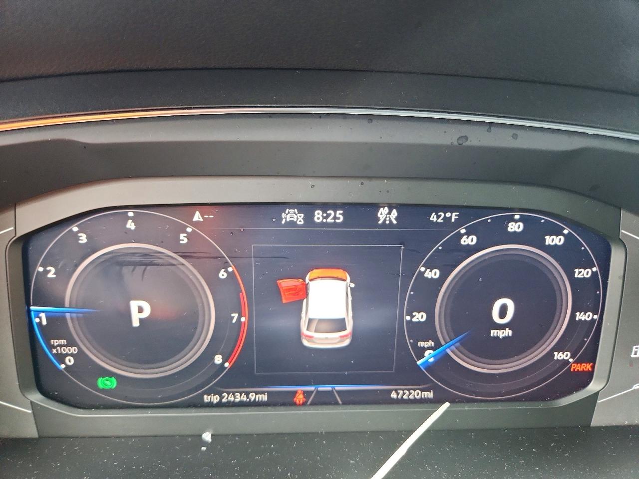 2021 VOLKSWAGEN TIGUAN SE photo 17