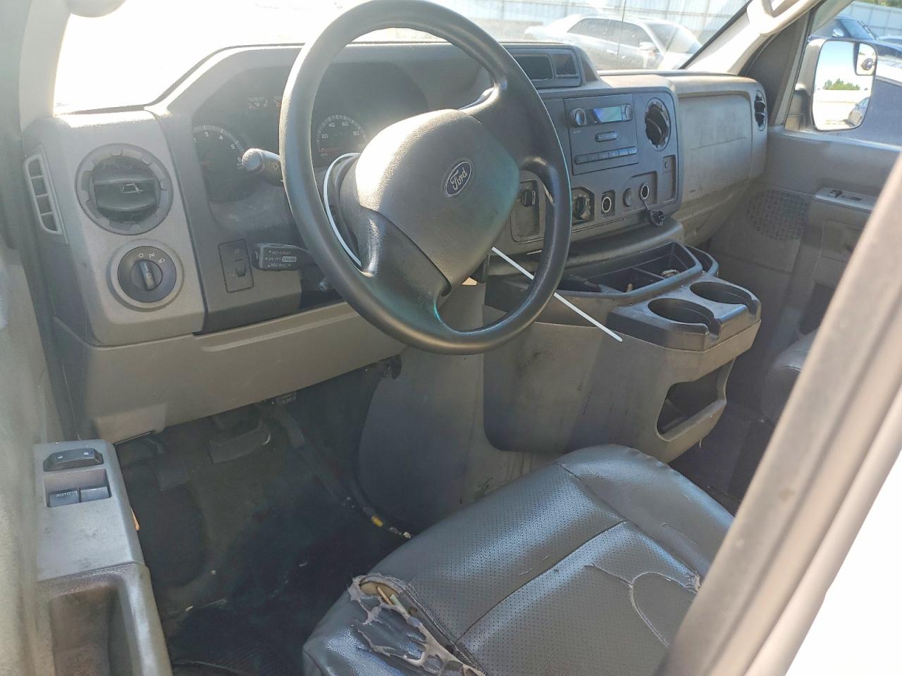 2011 FORD ECONOLINE E250 VAN photo 8