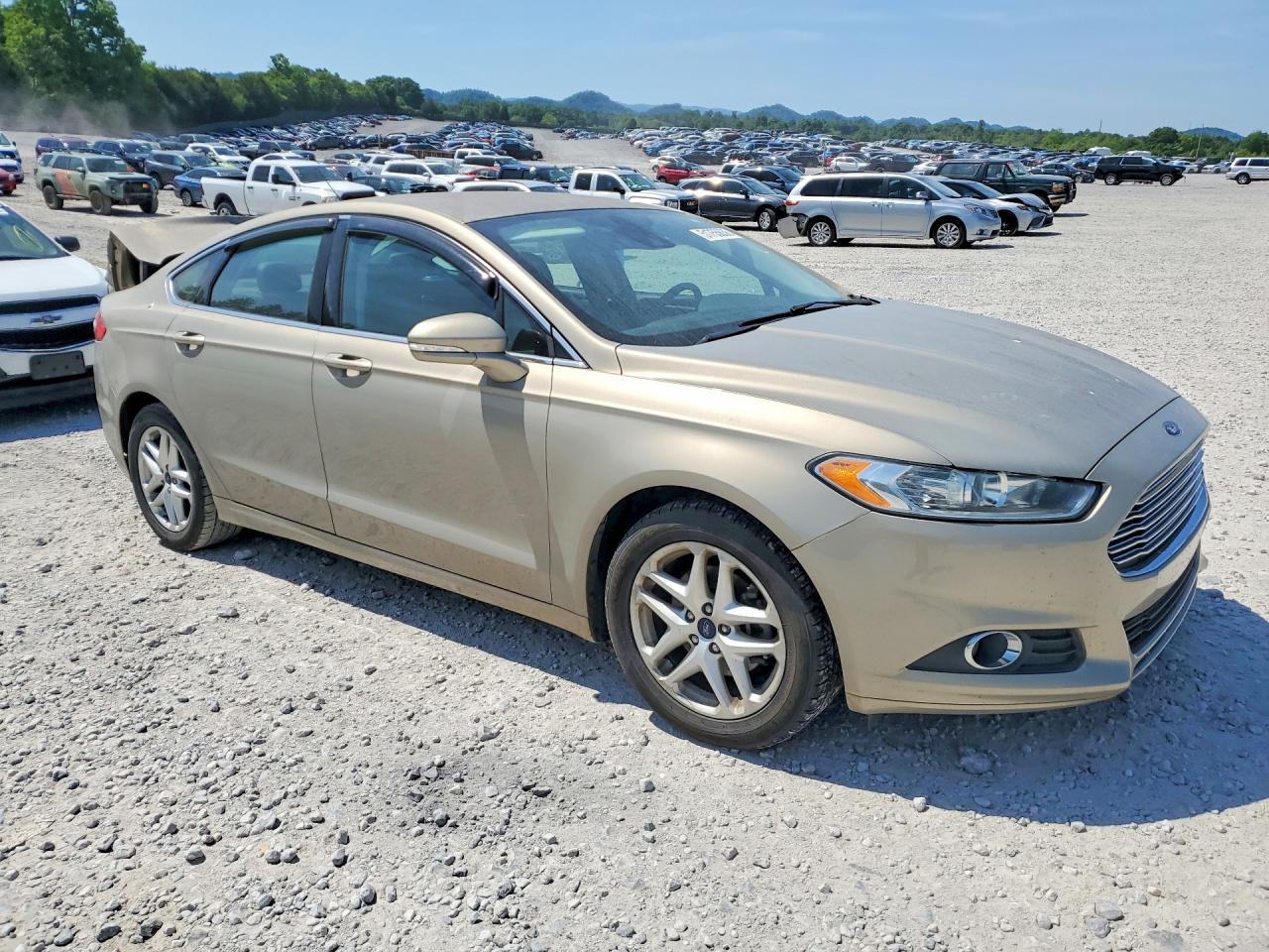 2016 FORD FUSION SE photo 4