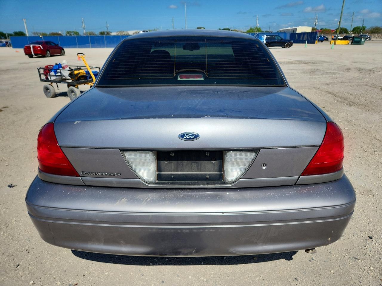 2006 FORD CROWN VICTORIA LX photo 11