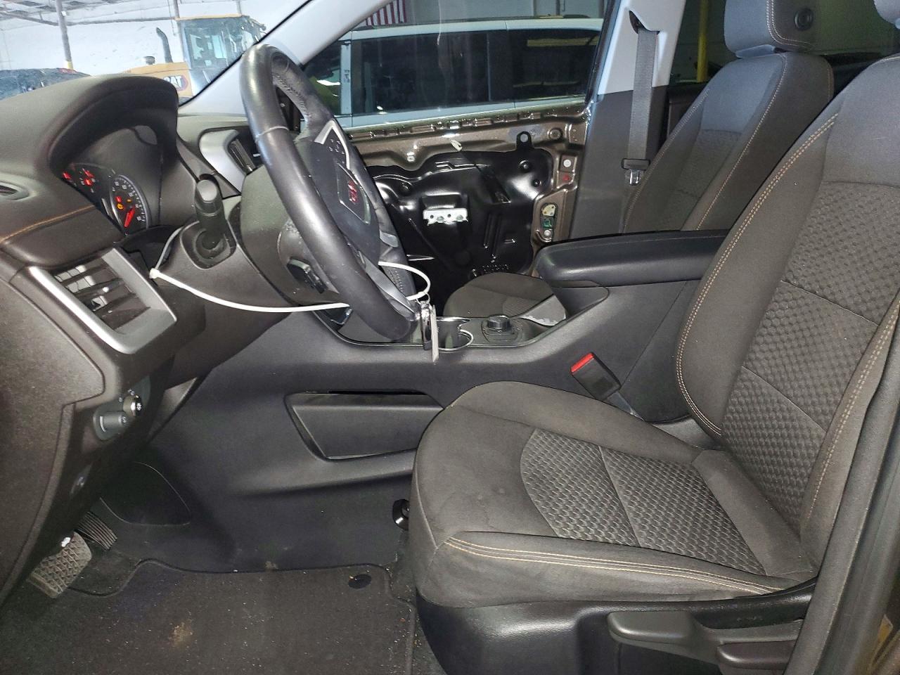 2019 GMC TERRAIN photo 19