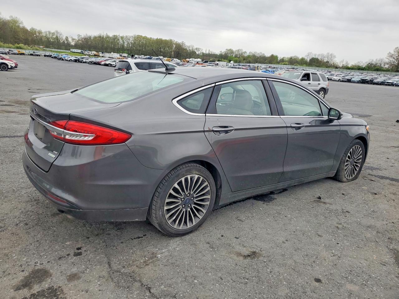 2018 FORD FUSION SE photo 7