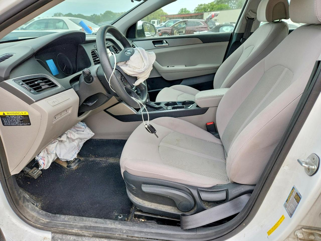 2016 HYUNDAI SONATA SE photo 13