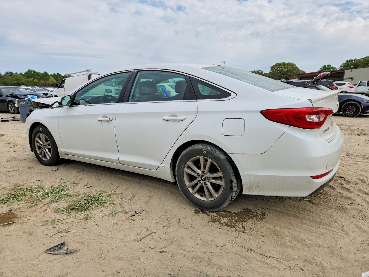 2016 HYUNDAI SONATA SE photo 3