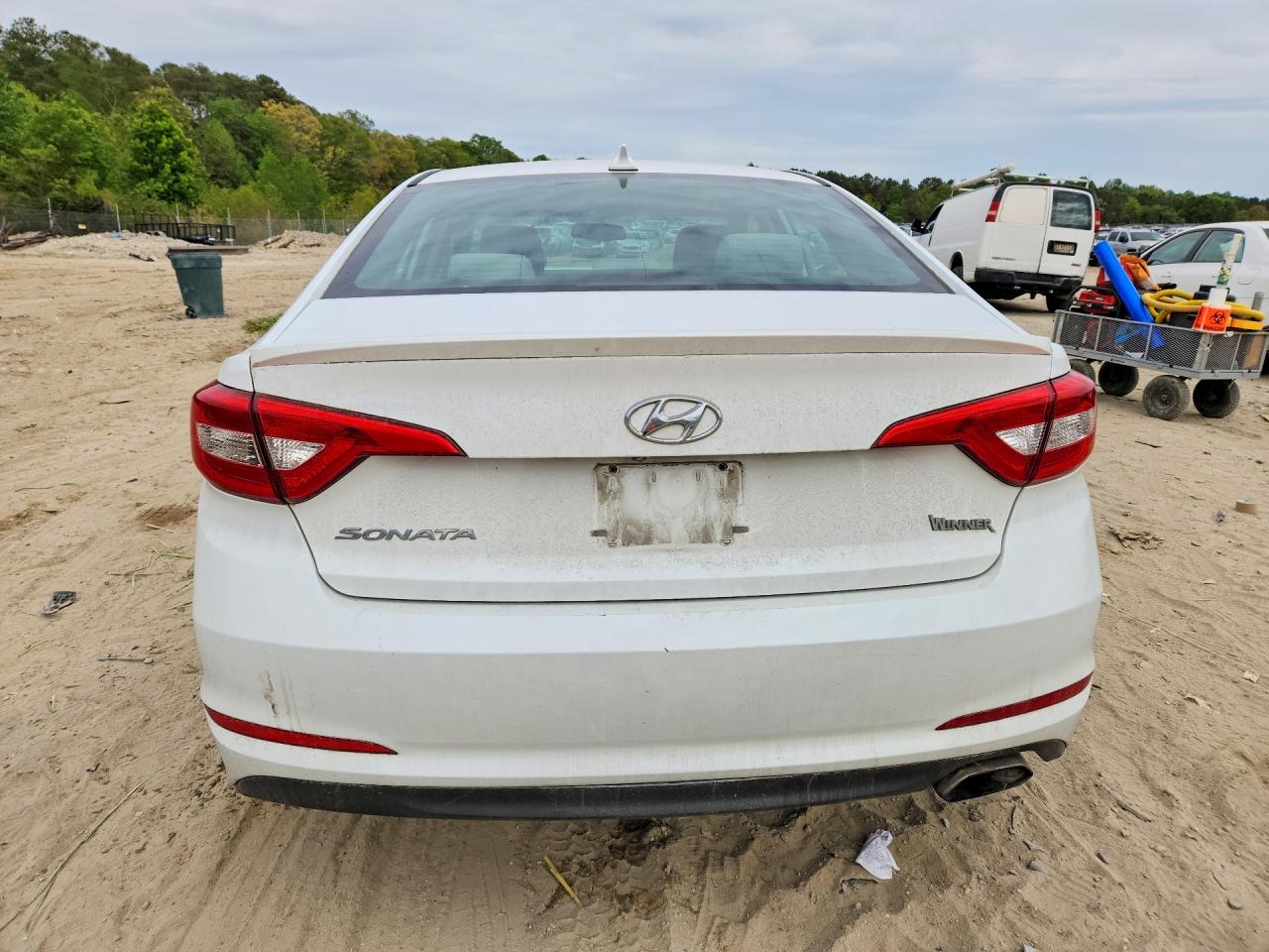 2016 HYUNDAI SONATA SE photo 11