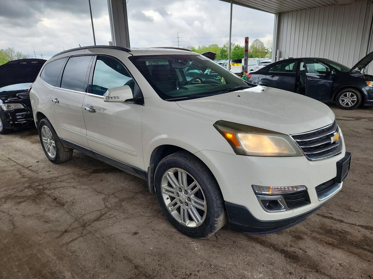 2014 CHEVROLET TRAVERSE LT photo 10