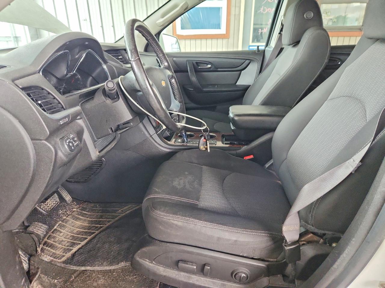 2014 CHEVROLET TRAVERSE LT photo 19