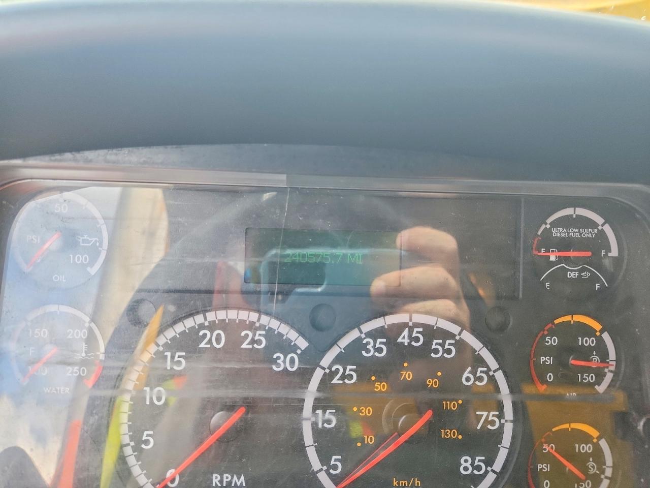 2018 FREIGHTLINER M2 106 MEDIUM DUTY photo 25