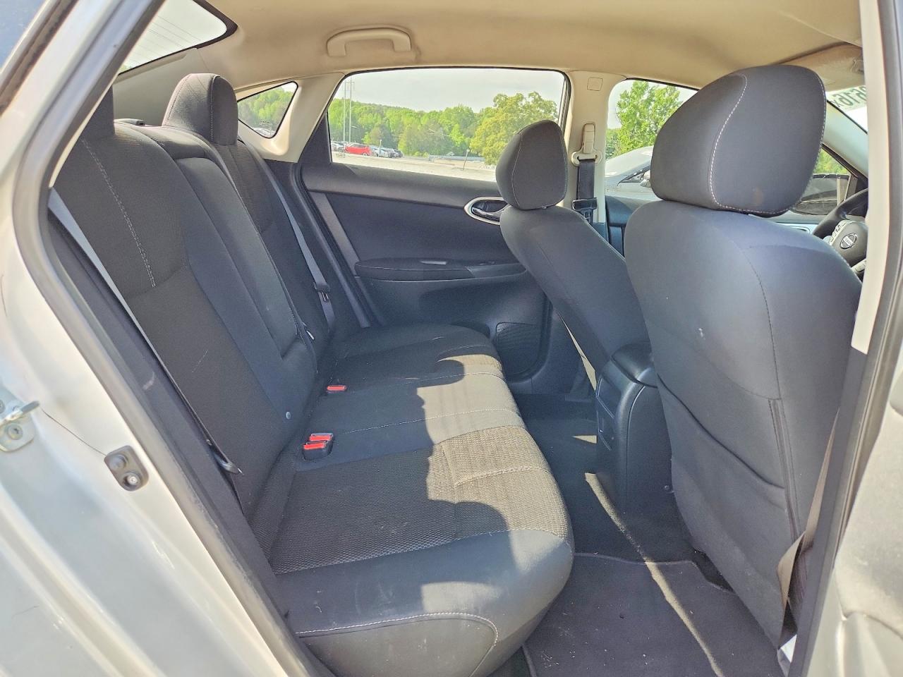 2015 NISSAN SENTRA S photo 19