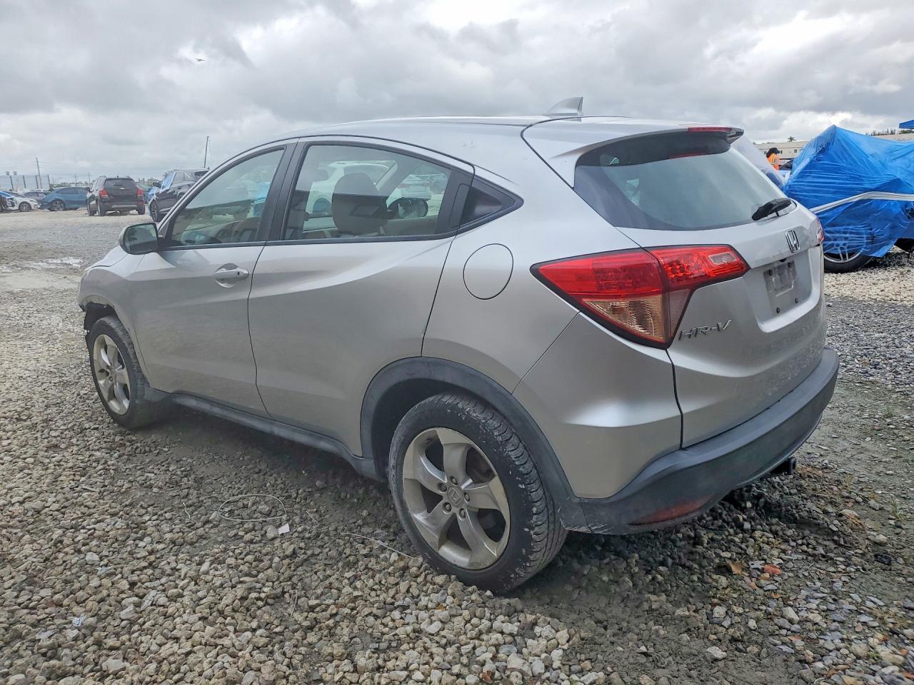 2016 HONDA HR-V LX photo 3