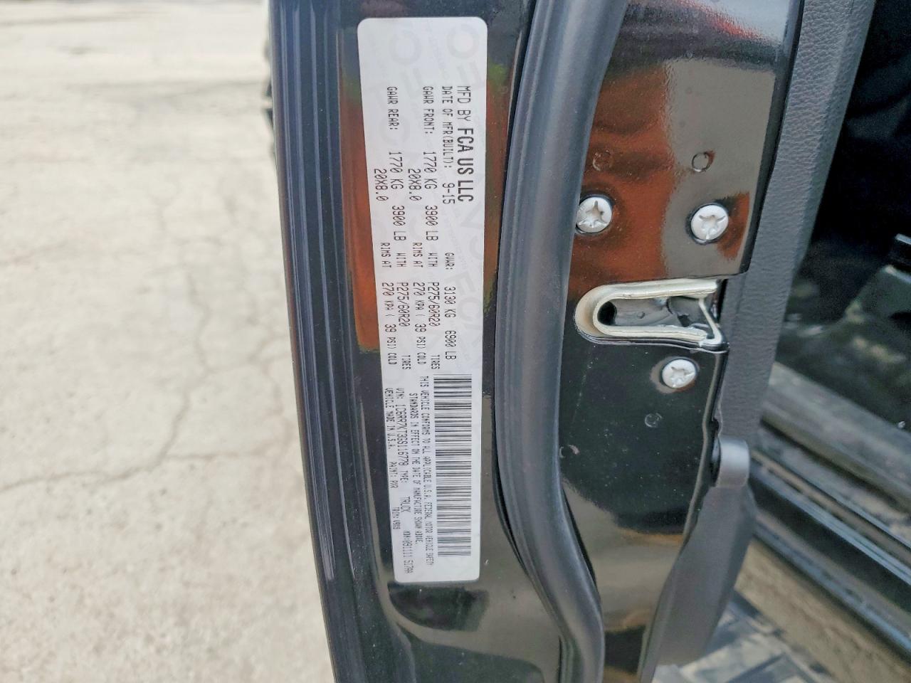 2016 RAM 1500 ST photo 34