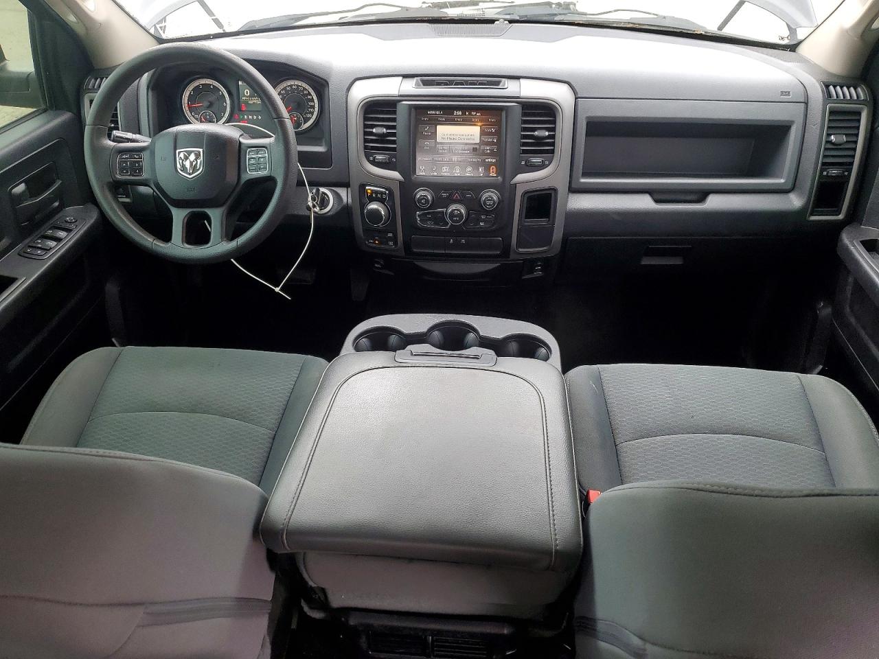 2016 RAM 1500 ST photo 22