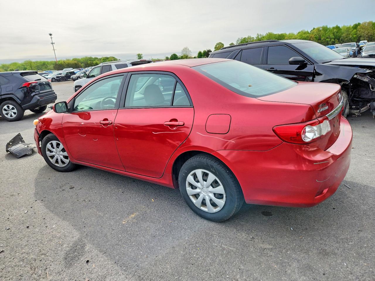 2011 TOYOTA COROLLA LE photo 4