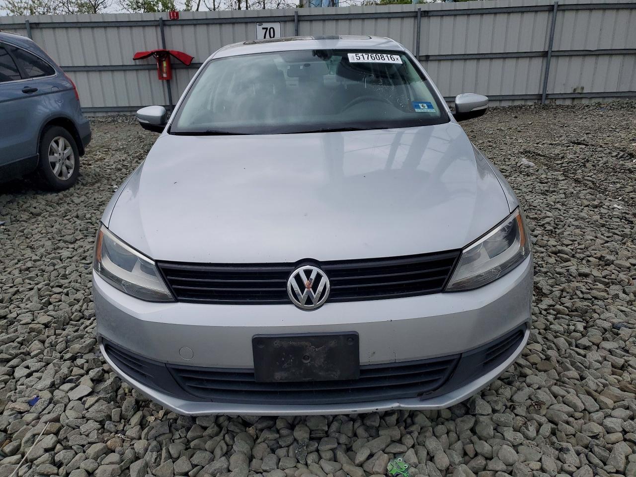 2012 VOLKSWAGEN JETTA SE photo 9
