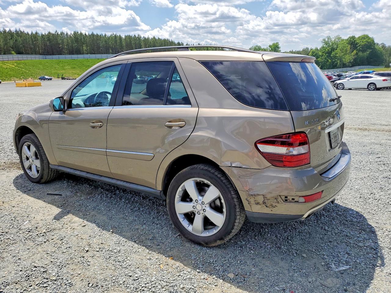 2010 MERCEDES-BENZ ML 350 4MATIC photo 4