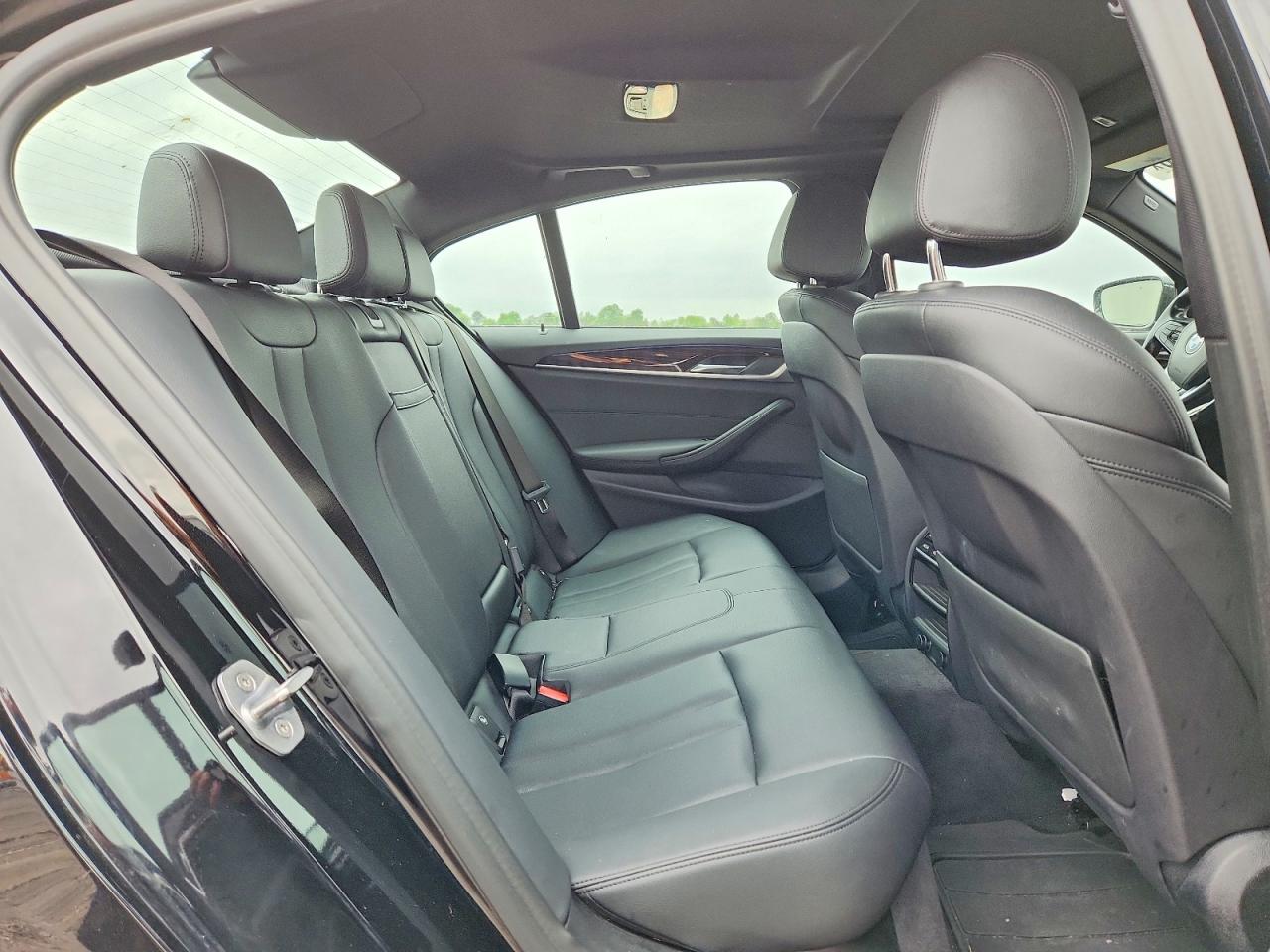 2018 BMW 530 XI photo 19