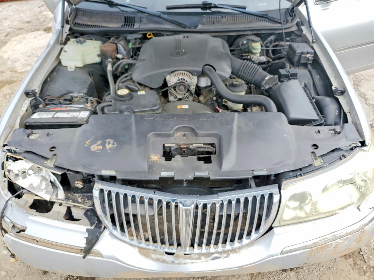2001 LINCOLN TOWN CAR CARTIER photo 31