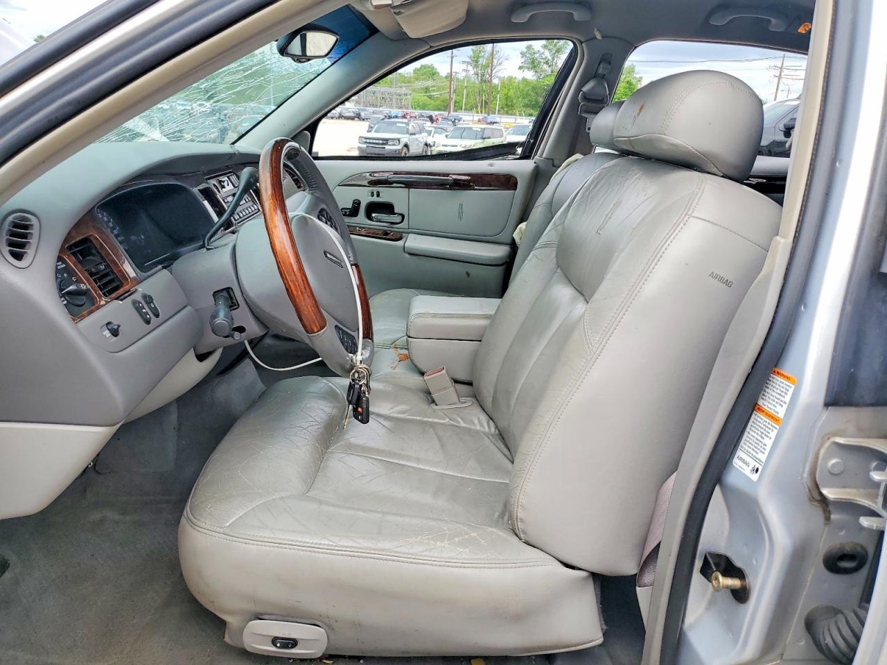 2001 LINCOLN TOWN CAR CARTIER photo 19