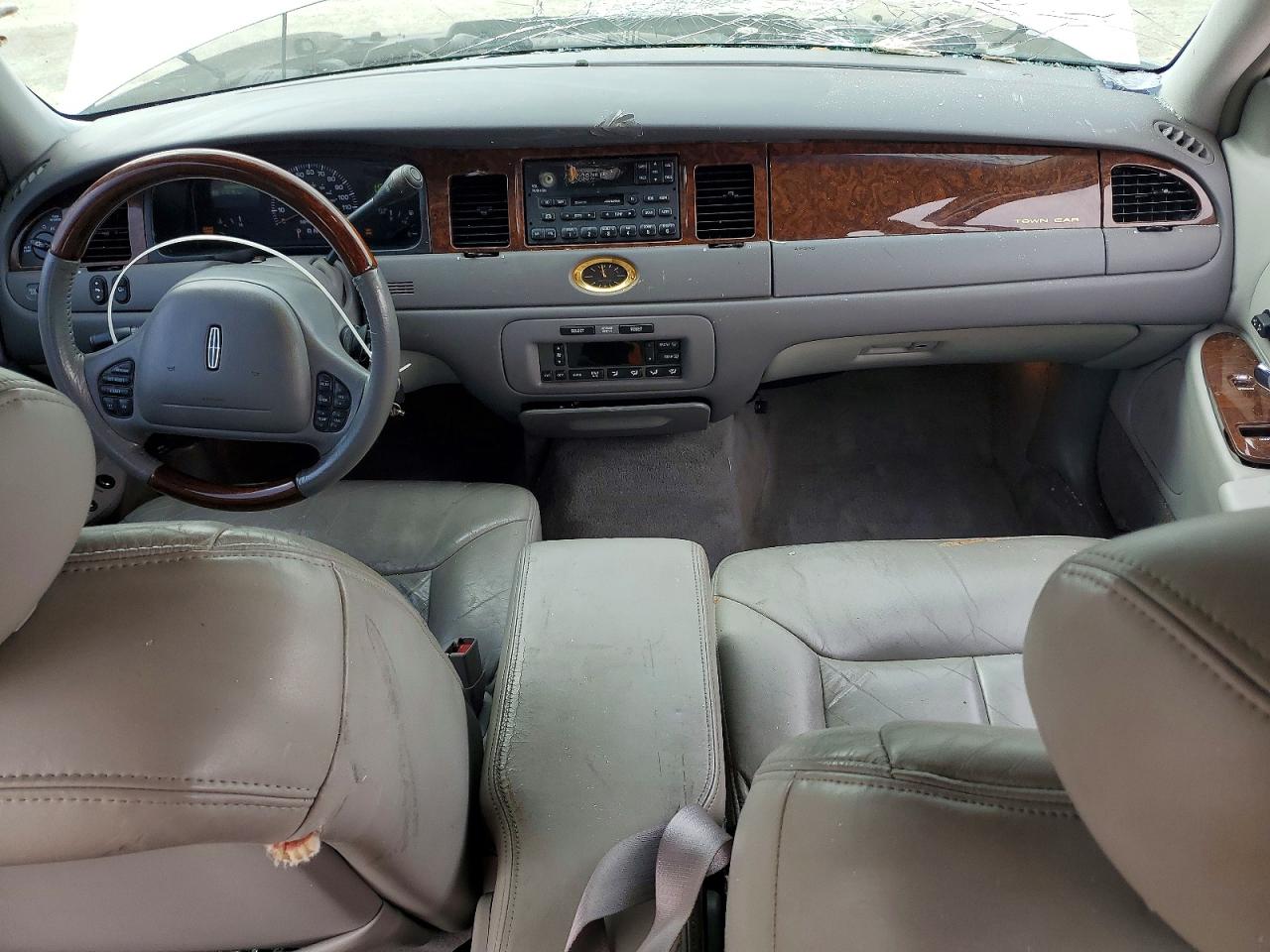 2001 LINCOLN TOWN CAR CARTIER photo 22
